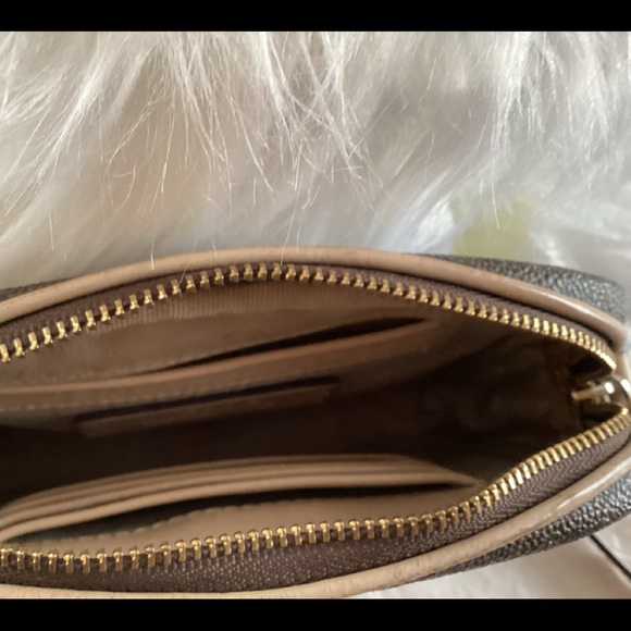 MICHAEL KORS crossbody bag - Picture 8 of 10